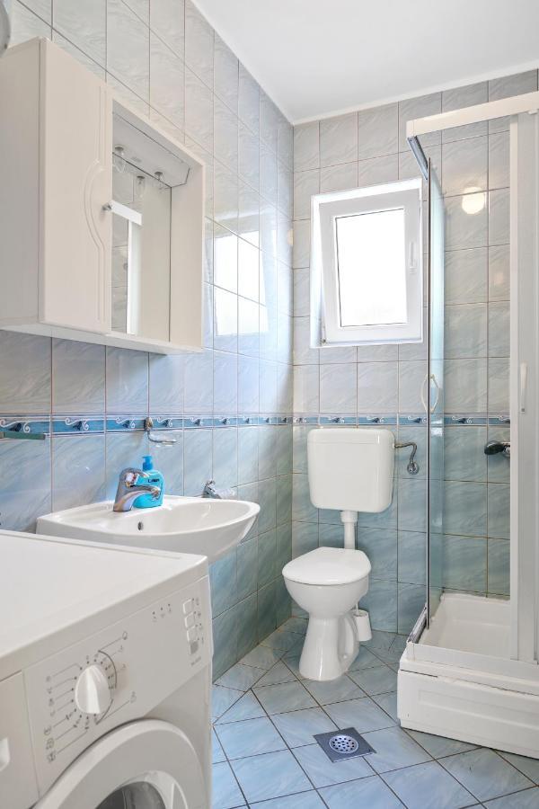 Golden Cape Apartments Bol Dış mekan fotoğraf